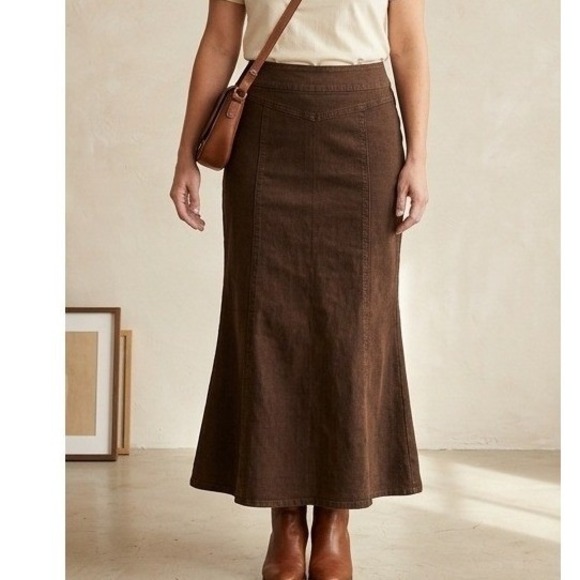New York Clothing Co Dresses & Skirts - New York Clothing Co Brown Denim Mermaid Maxi Skirt Stretchy Paneled Size 10